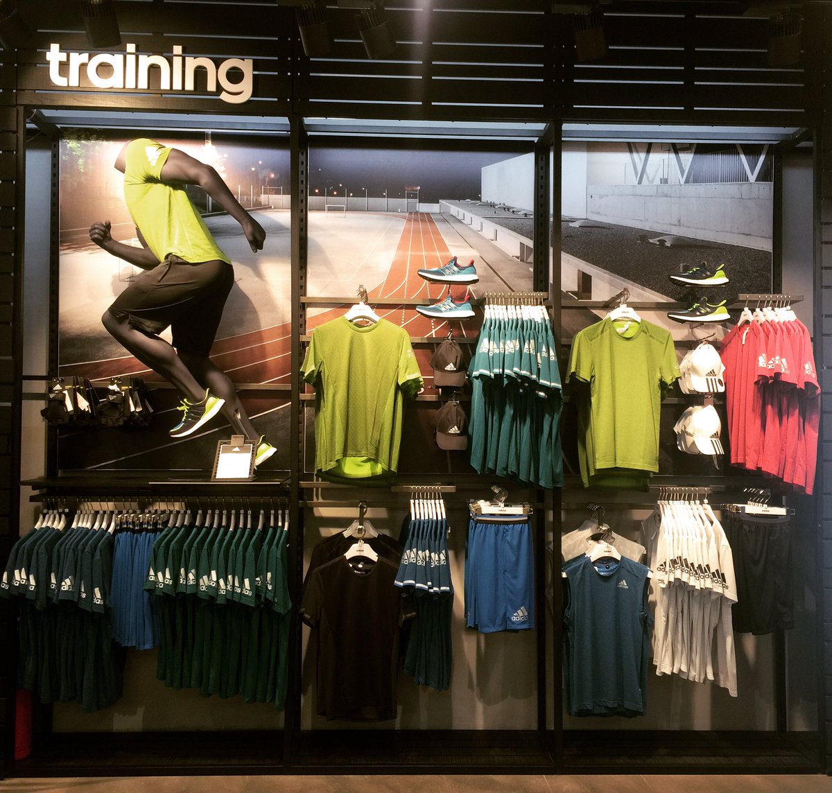 vm_Turkey's tweet photo. Training / ClimaChill 💪

@adidas #Climachill #adidas #training @adidasTR https://t.co/4MGDy4leKW