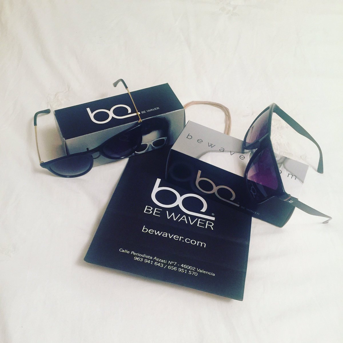victorperezdj's tweet photo. #gafas #sol #molonas #bewaver. #periodista #azati #vlc #sesalen #gracias #cool #👍🔝👏💃😉🤓 #tour #gira #victorperezdj https://t.co/QD6FWvLwxO