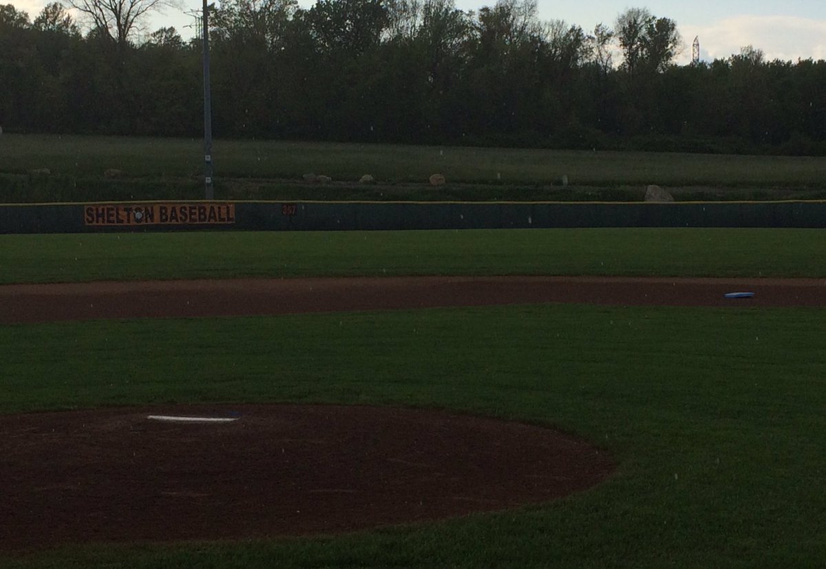 scottgura6's tweet photo. #ProstateCancerAwareness #ctbase #WearLightBlue Shelton @GameTimeCT #RollGaels #UnderTheLights ππΌβΎοΈ https://t.co/rVVvr8zg7z