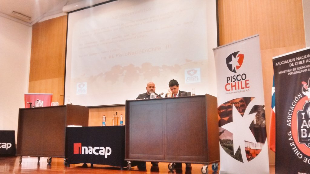 En #InacapChesterton 🍷🍇📝👏 Cc. <a href="/ACOBARChileAG/">ACOBAR Chile A.G</a> @INACAPINOS @PiscoChile_AG @EscSommelierCL @NubecitaPaz <a href="/flp_rodriguez/">Felipe Rodriguez Gamonal</a>