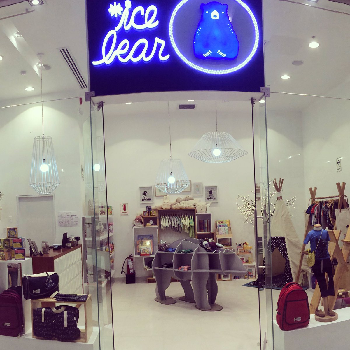 nevave73's tweet photo. #icebear La tienda mas original y divertida para niños en #JockeyPlaza #Tendencias #kidscool #babyshower #neilgayoso https://t.co/Ag8EmSxbVa
