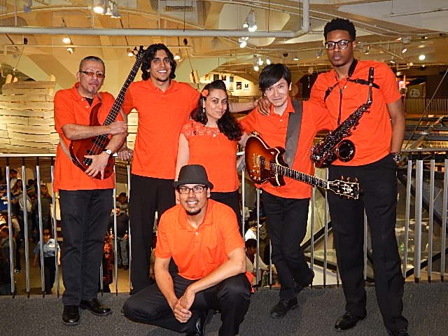 AfroLatineers's tweet image. #goodevening #postperformance #photo of la banda during #queenstaste 2016 @QEDC @ItsInQueens @QueensTaste TY