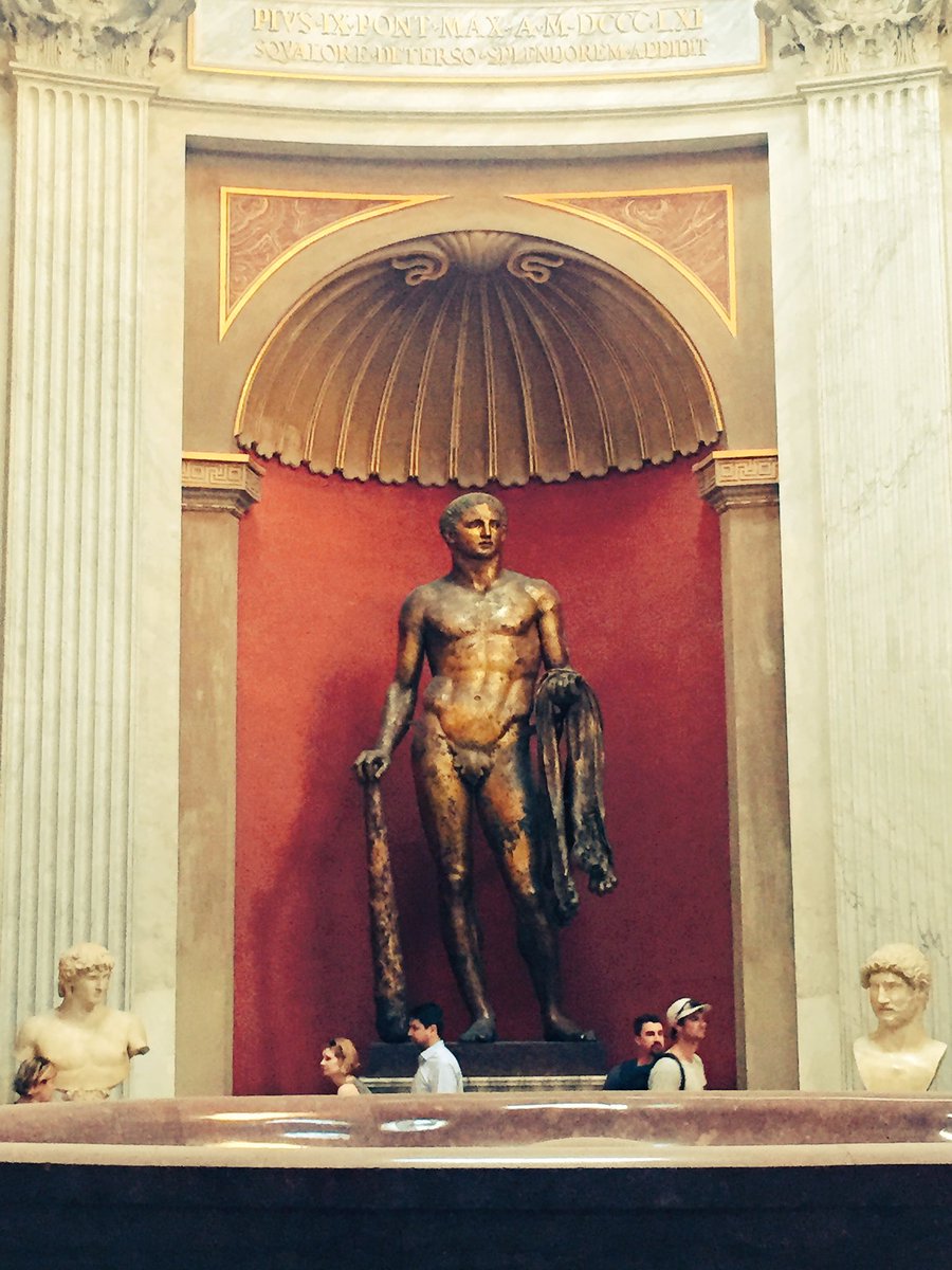 Hercules in all its might. Can't get my eyes of this statue at the #vatican #bronze #history #art
