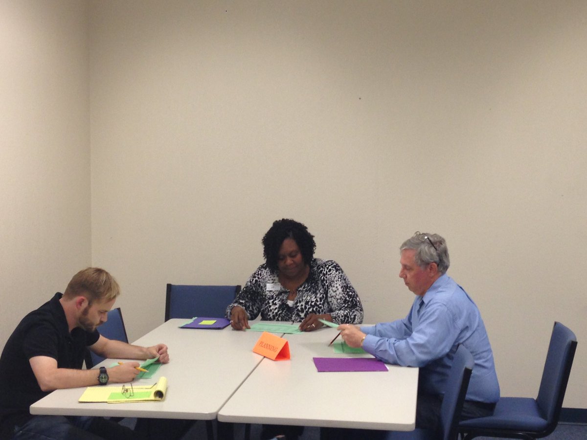 lezleylewis's tweet photo. Great prof dialogue w/tchrs on new state eval rubric! #TTESSready! @FWISD_PLI @KentPScribner https://t.co/Z6rBRsGTkl