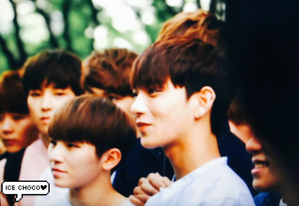 icechoco1230's tweet photo. [preview] 160520 뮤뱅 출근 #세븐틴 #조슈아
오늘도 최고 멋지고 예쁘구요😇😇😇 https://t.co/MxhlBHCE0k