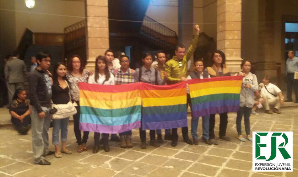 EJR_Michoacan's tweet photo. ¡La Expresión Juvenil Revolucionaria en Michoacán apoya los matrimonios iguales! #Exprésate #RevoluciónPresente https://t.co/FNpeEOdlGB