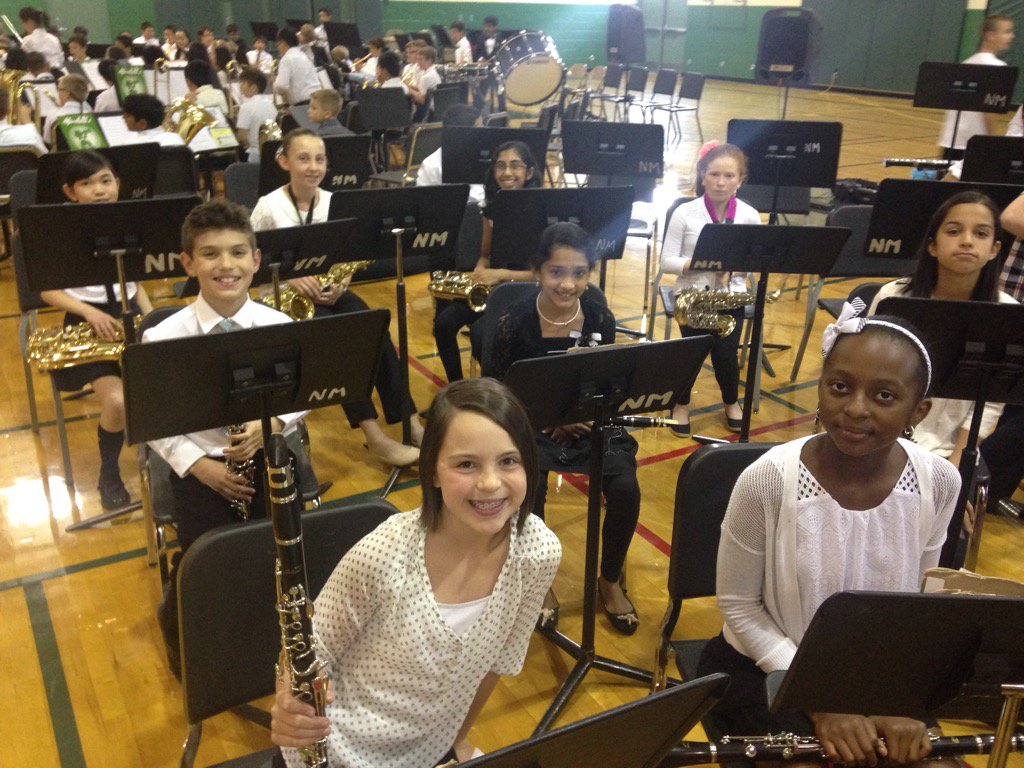 NoviCAL_ElemFA's tweet photo. Band B is ready at Novi Meadows! https://t.co/ZfezT5CZCy