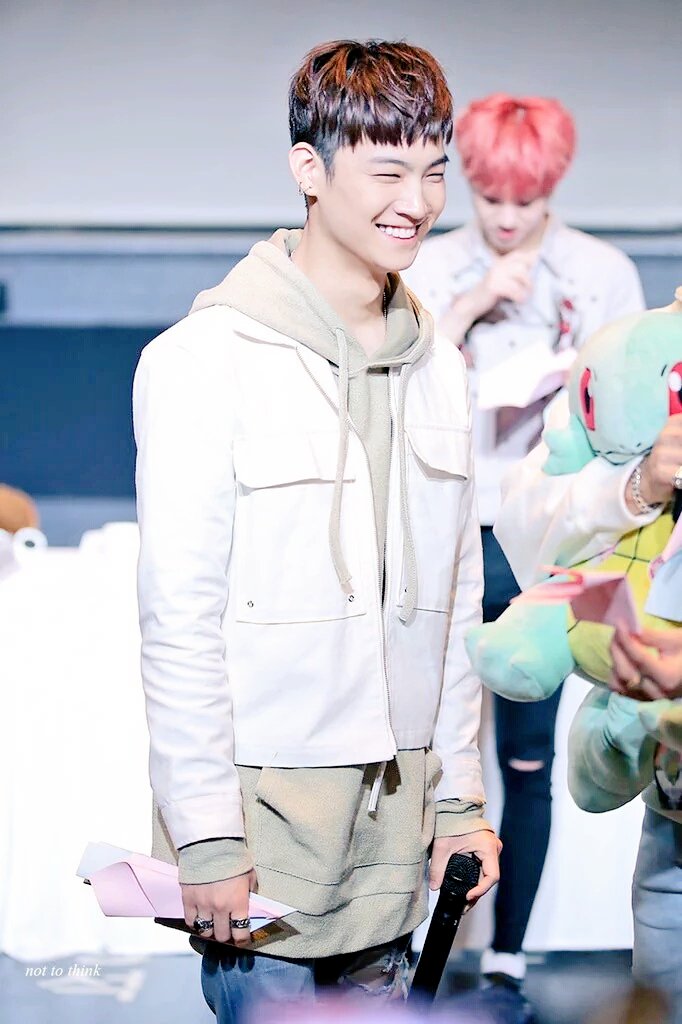 Jaeby7D_Pops's tweet photo. #JBisBack #JBcomeback #Happy #Jaebum 😃 https://t.co/7B1EdiEDEB