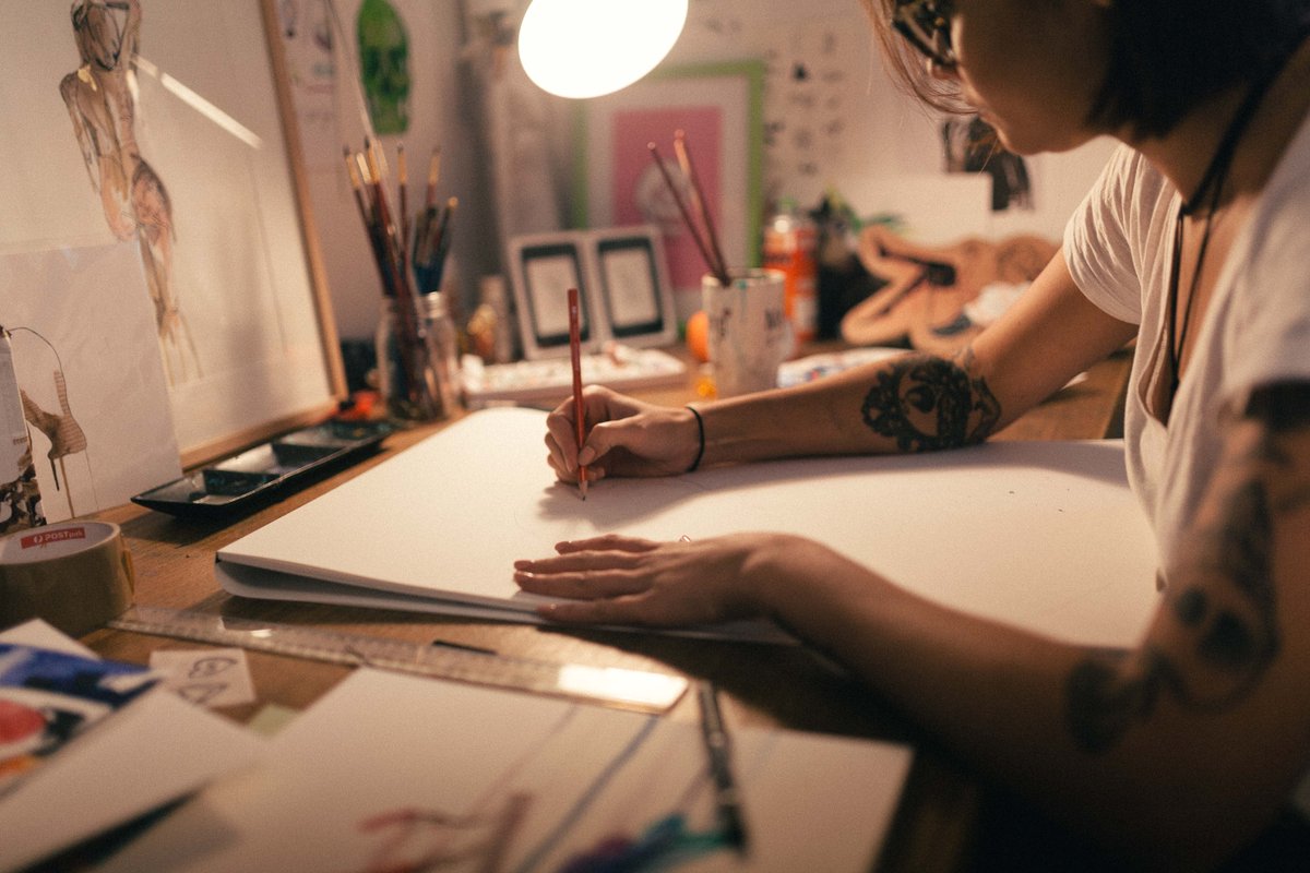 _almostreal's tweet image. "It’s liberating putting your work out there..." Melbourne artist, Justina Bisset aka MAKU wp.me/p1Gsx9-5aA