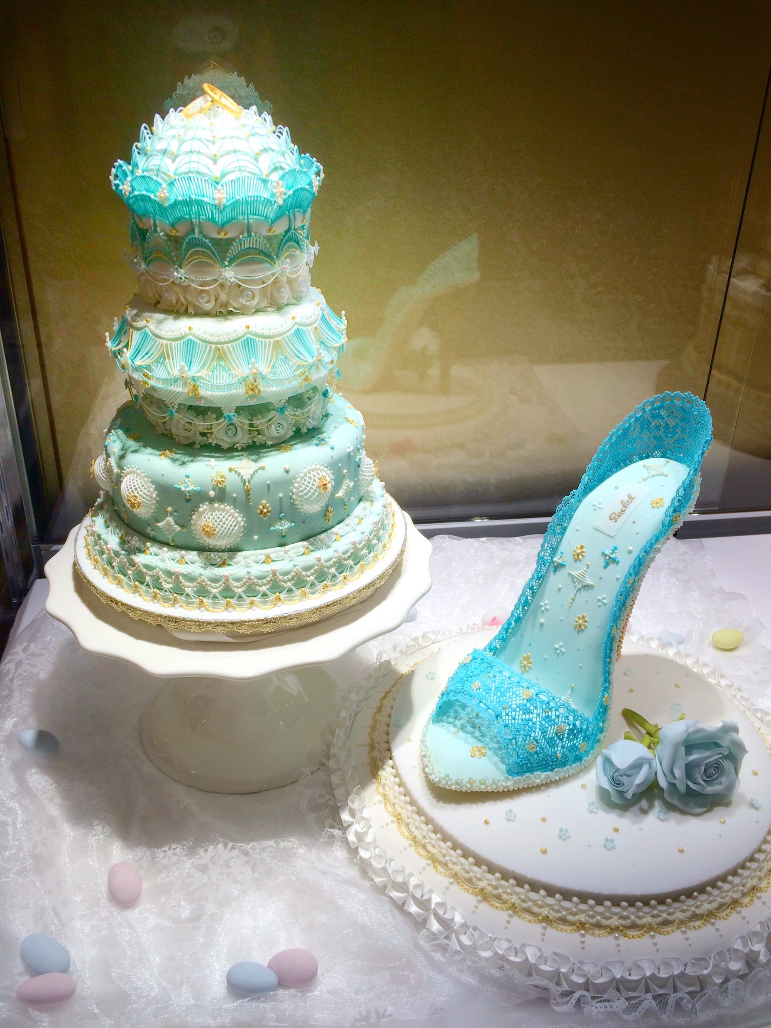 零亜 海とシンデレラモチーフのウェディングケーキ やはり可愛い 零亜 海とシンデレラモチーフのウェディングケーキ やはり可愛い