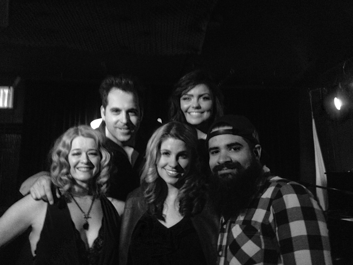 TheLeslieBecker's tweet photo. AP Music Group's #ChickTour was alive and well @sidewalkNY with @JVulpis and @DrAHawk @moetorraco @bri_salice https://t.co/fv81r6sAcx