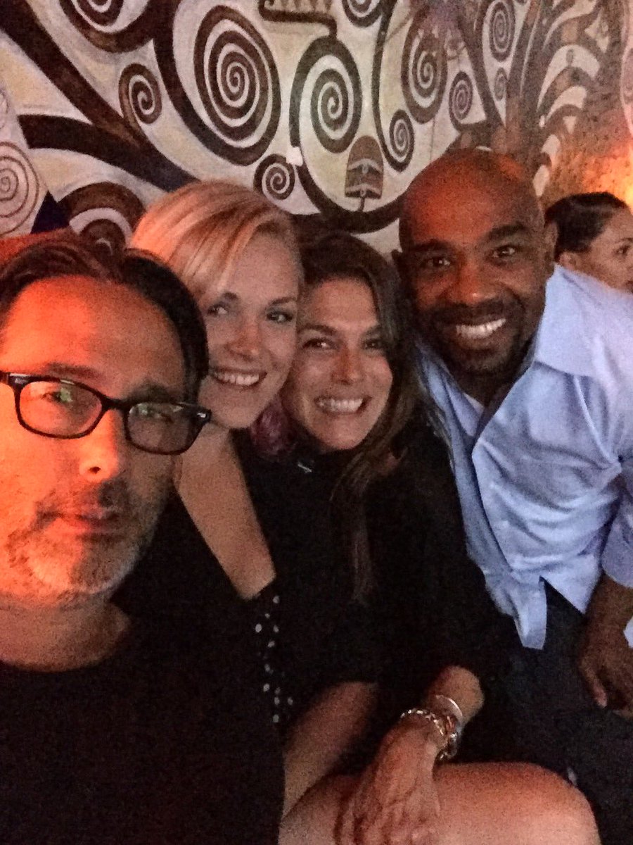 The100writers's tweet photo. It's a love fest over here! #The100 @MisElizaJane @ItsPaigeTurco @MikeABeach @JRothenbergTV https://t.co/Kp0zXQvh5p