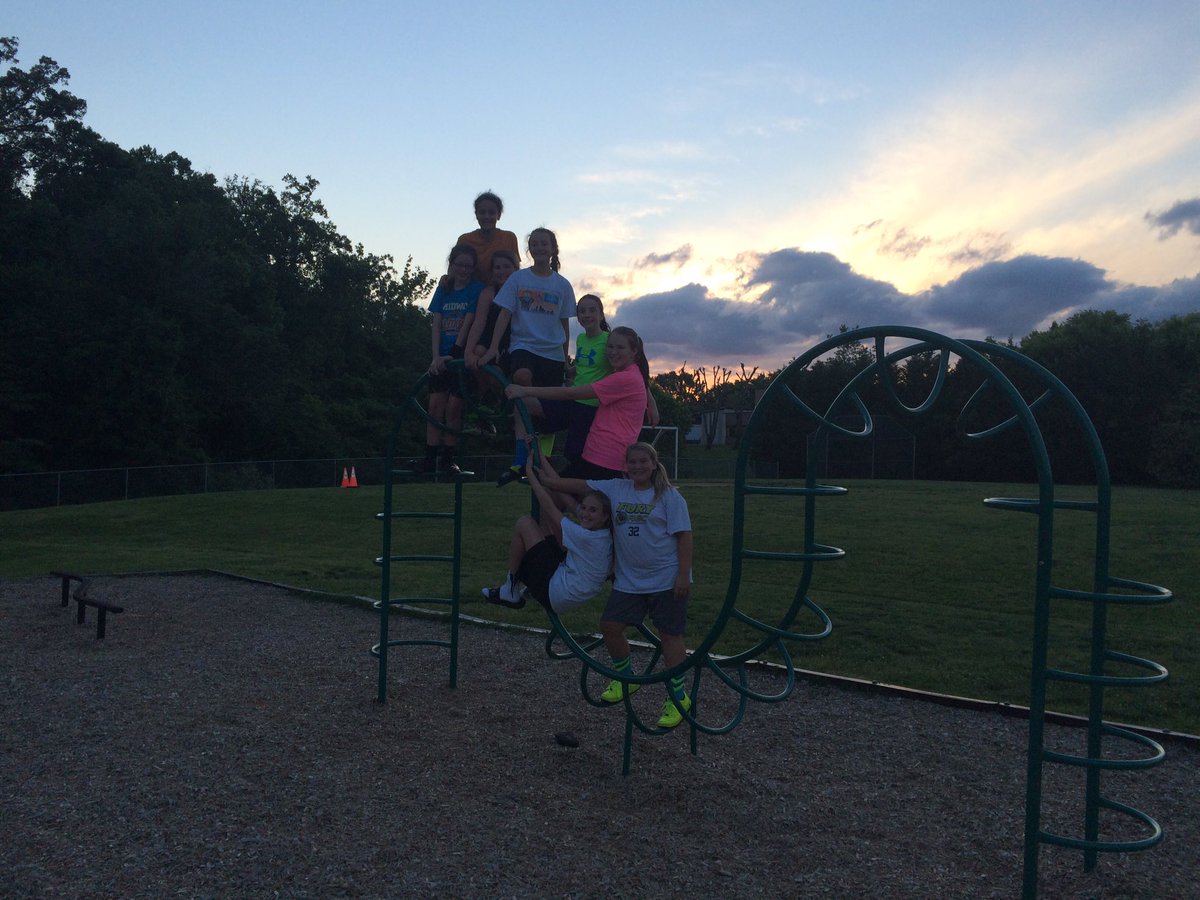 alexcbowers's tweet image. A great practice tonight with our 6th grade Next Level team! #NextLevelBasketball