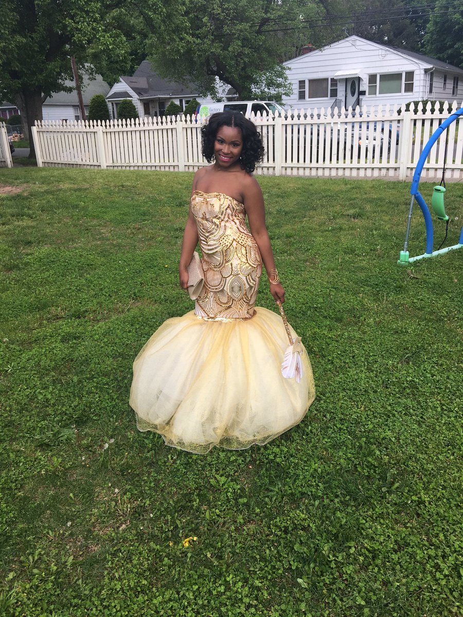 treyana____'s tweet photo. ✨ https://t.co/9xpscAXcHv