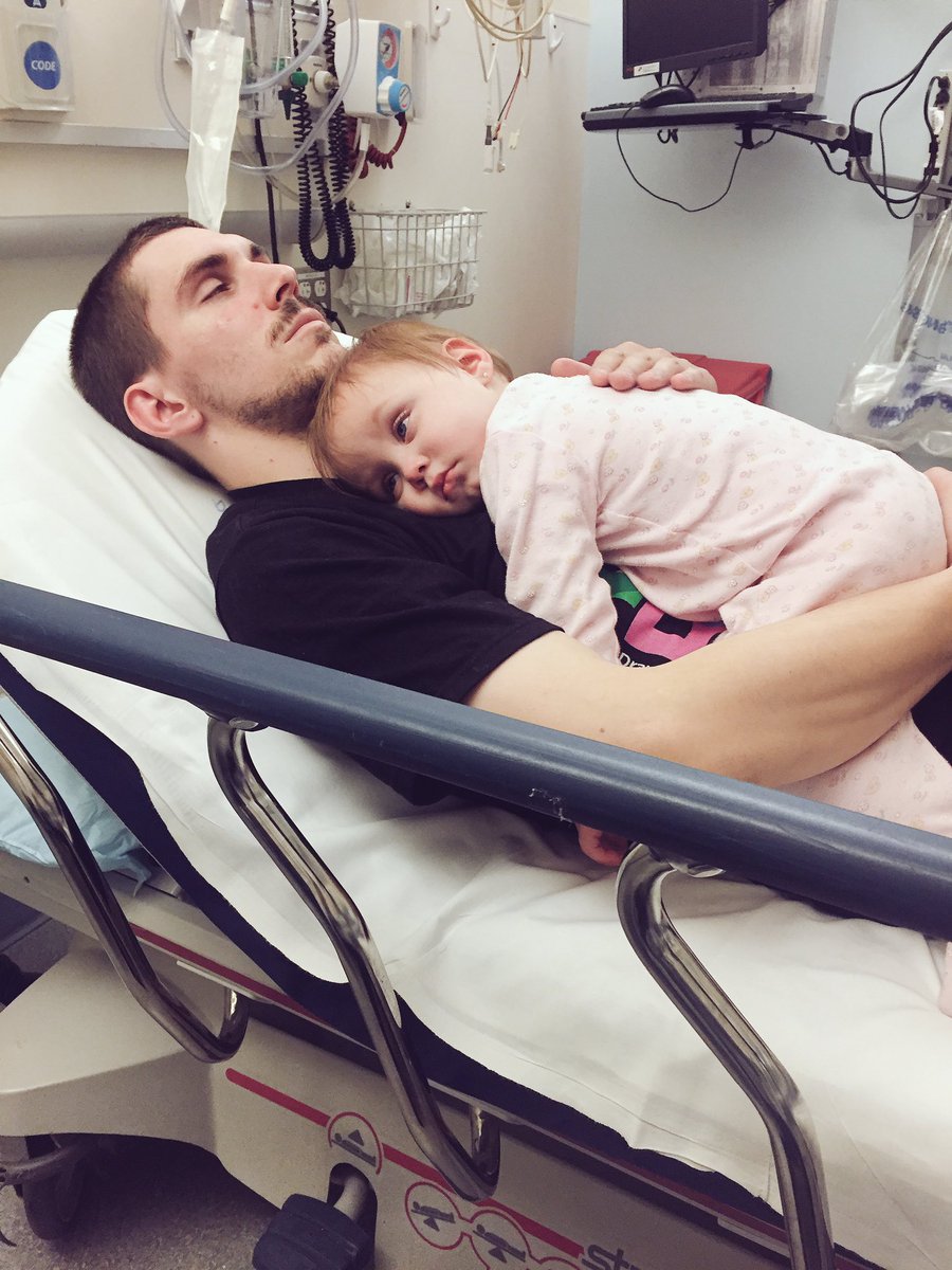 denijaxo's tweet photo. My poor baby girl back to the Pediatric Er! 😔💔 https://t.co/vFiTL40PlJ