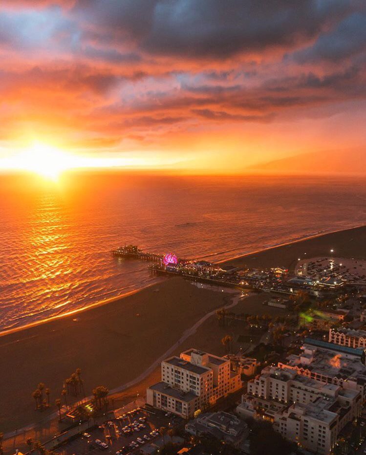 One of the many reasons why they say the best coast is the West Coast📍Santa Monica, CA. 

📷:@Billy_o_ #WPPlacesToGo