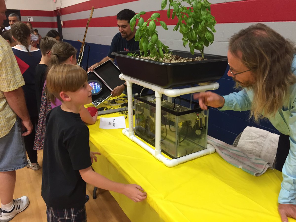 tonablizzard's tweet photo. Big thanks to all of our awesome partners that came to @canSTEM for Young Engineers Night! https://t.co/Ut9cI7wwUg