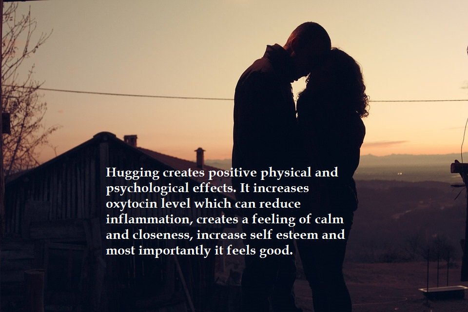 Reminder4Health's tweet photo. Health benefits of Hugging! Visit: https://t.co/bvfK4ZCdoO for more. #break #healthy #health #Healing https://t.co/JIZLRkE7Tv