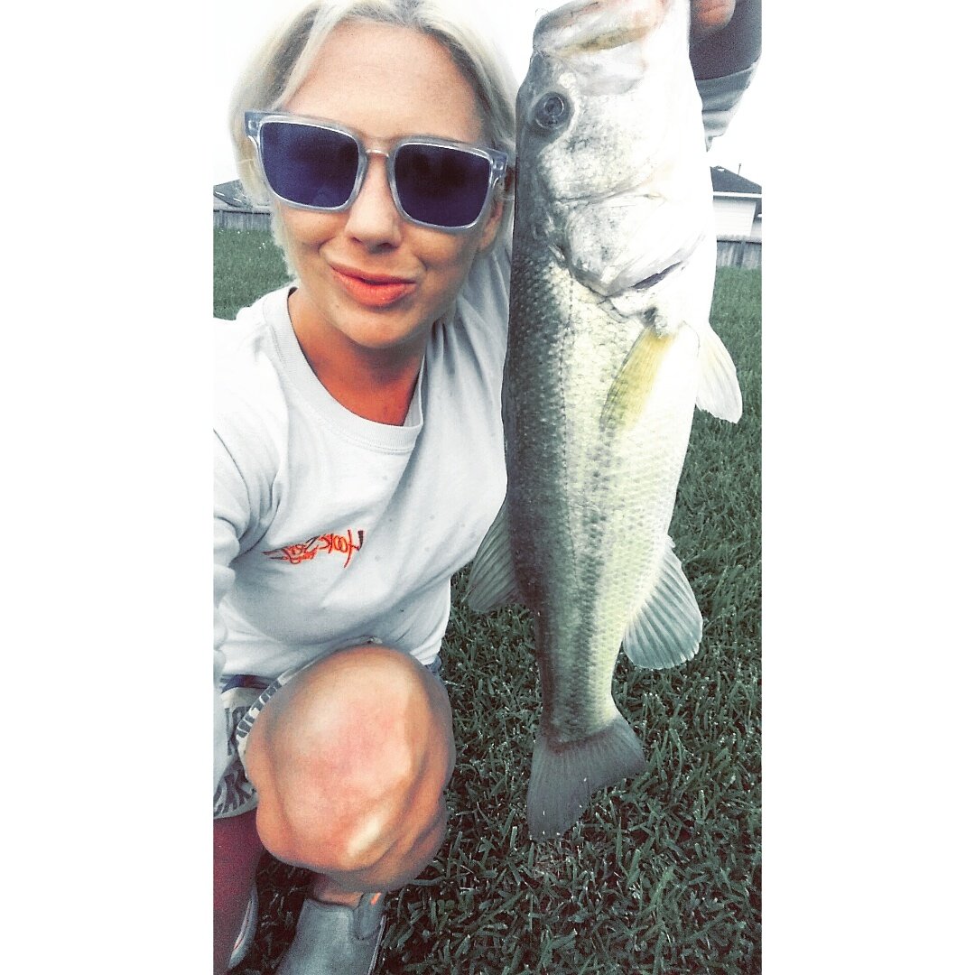 TerritoSarah's tweet photo. #fishawn #goteem 👌🎣🐟 https://t.co/kQuIiKhBI8