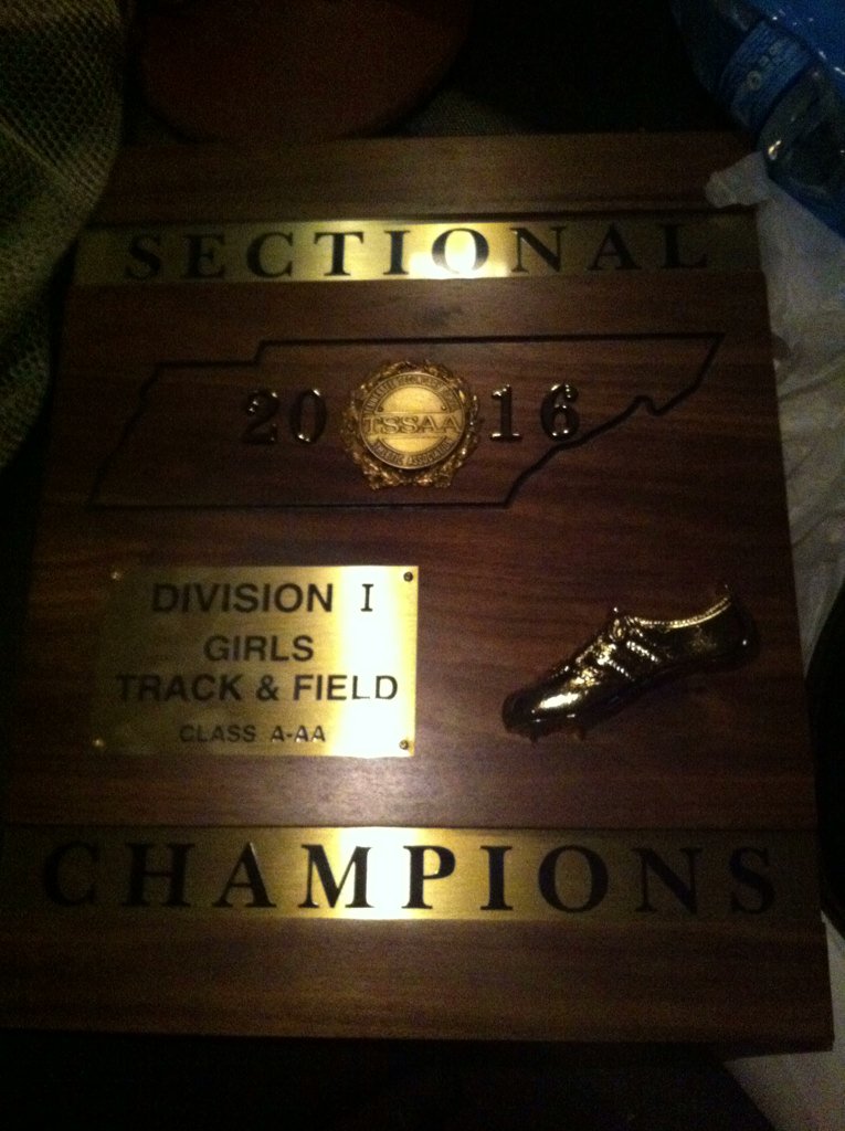 AndreWarren8's tweet photo. Lady Eagles Track #Champions #StateisNext https://t.co/OKr5y7SWKW