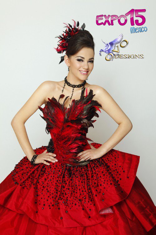 Expo15Mx's tweet photo. Él cuarto vestido #DressCool rojo con toques negros ¿te gusta? Es de *Ovo designs* y lo modeló Ale Müller. #Dress https://t.co/7arcNu9X4O