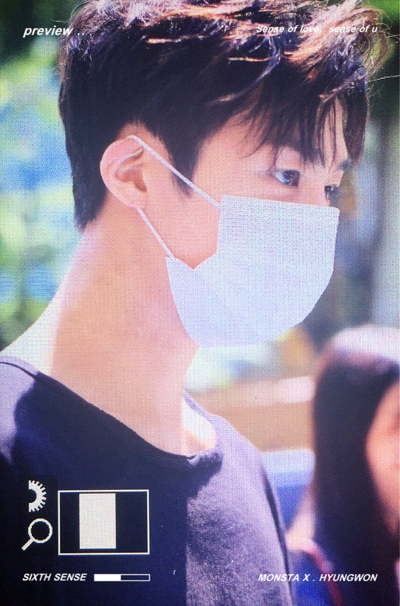 hyunblazes's tweet photo. #INTL WHY DOES HYUNGWON LOOK SO HOT IN BLACK SHIRT MY HEART ISNT READY YET https://t.co/dmQpASt96t