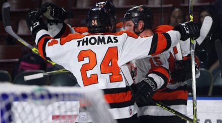 KOMETS WIN! #GAME3 goes to the Orange &amp; Black as <a href="/MEmbach/">Mike Embach</a> w 2 goals in 2-1 Final over <a href="/AllenAmericans/">x-Americans Professional Hockey Club</a>! #LetsGoKomets