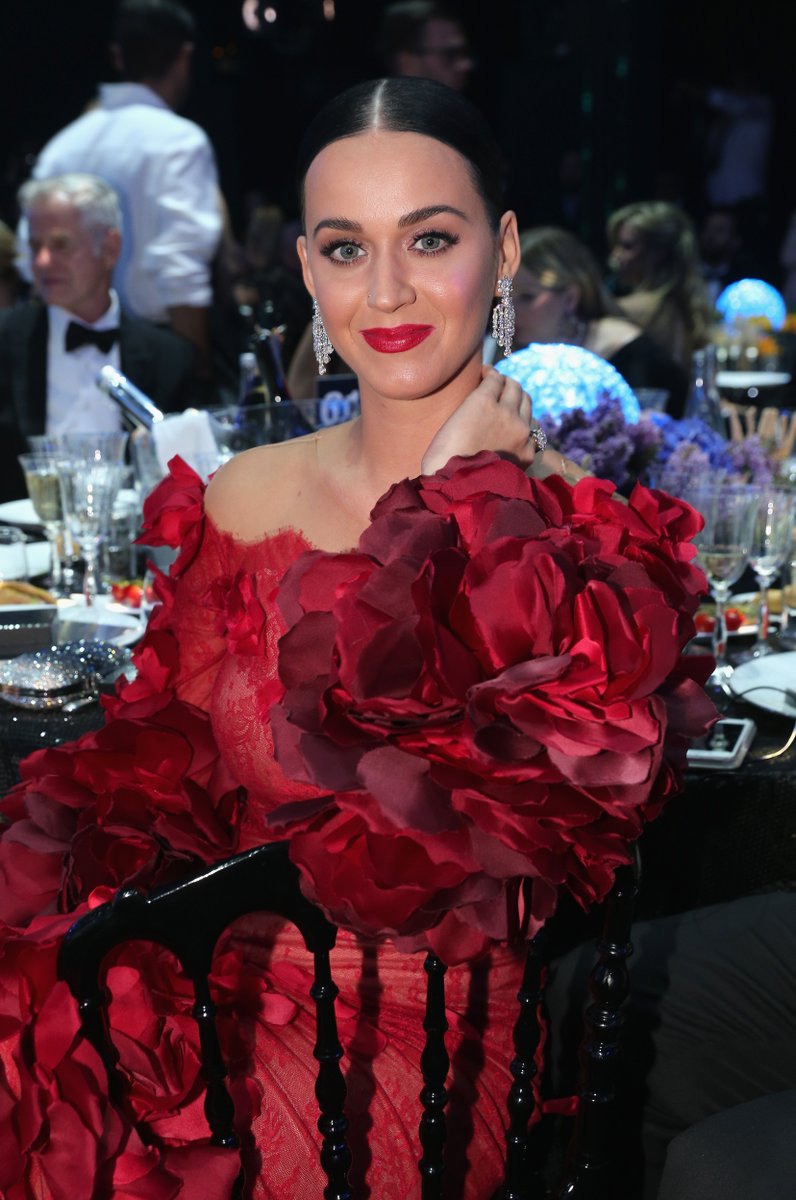 sitekatysource's tweet photo. HQ PHOTOS: May, 19 - amfAR Cinema Against AIDS Gala (Inside)https://t.co/yETOEHLa5I https://t.co/5ASWcxUhEZ