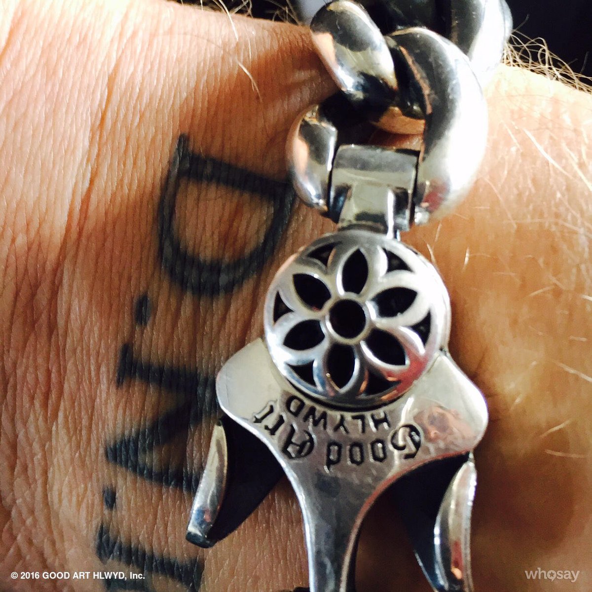 goodart's tweet photo. @thirdedgeheli showing us how it's done #fuckyeah #Model10Bracelet #DNR https://t.co/nwQhP7RLRy