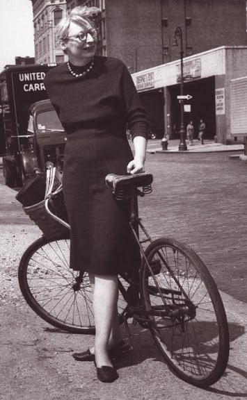 janejacobsdoc's tweet photo. #JaneJacobs preferred transit by bike in #NewYorkCity. What's your favorite way to see your city? https://t.co/fKhylytVCX