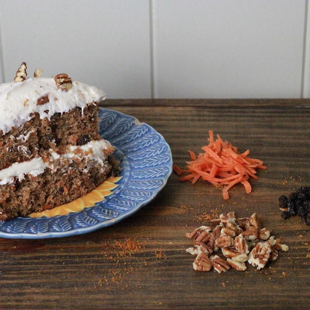 sunflowersbake's tweet image. Baking up your favorites this weekend at #SunflowersOnTheSquare 🌻 #carrotcake #springcake #downtownventura #ventura…