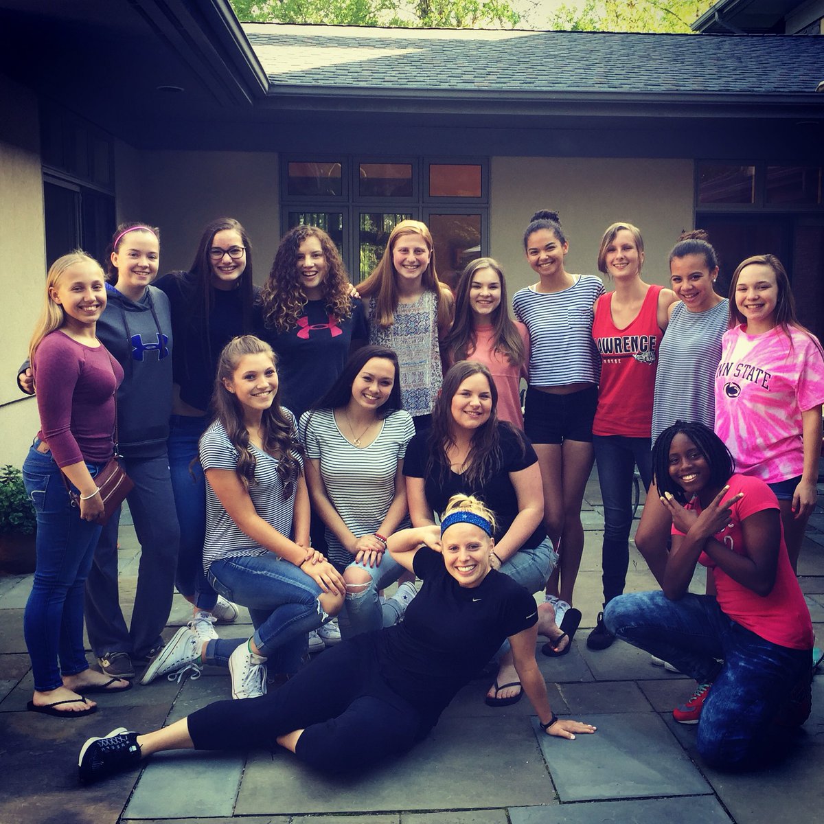 OGormanLHS's tweet image. Great BBQ to conclude the amazing season! #jvlax #goladycards #larence 💜