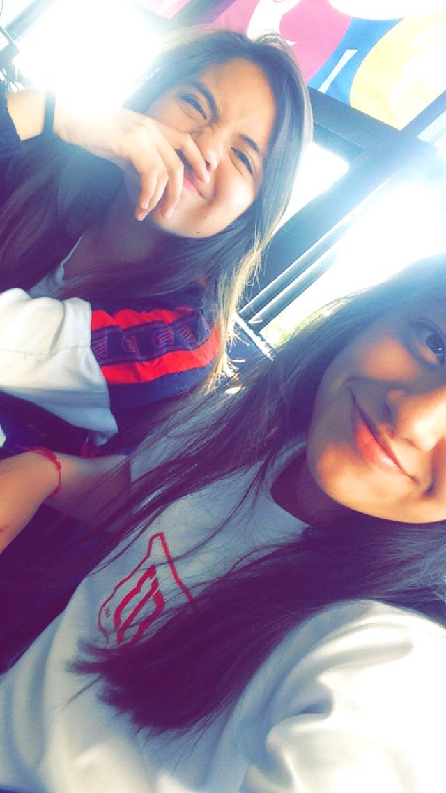 sofita_leon's tweet photo. Sun is shining 🌸 https://t.co/uqSHf6qnCs