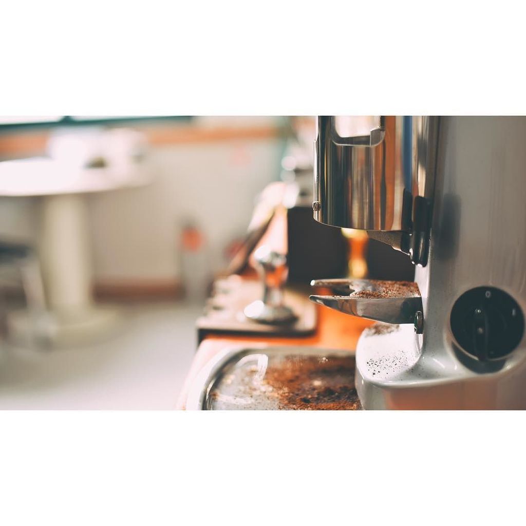layoverlife's tweet photo. Working on styling your own coffee.. #layover #in #saybean #crew #coffee #roasters #coffeebean #roasting #extracts… https://t.co/StqFMZ0087