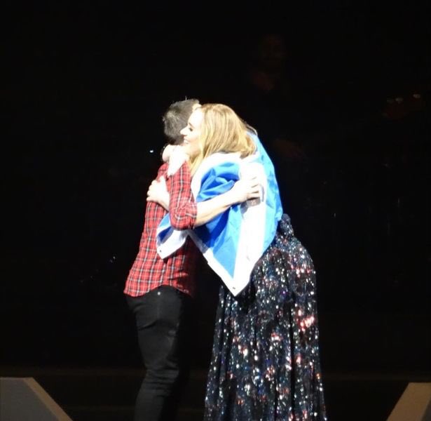 sammylovesAdele's tweet image. "Will I ever know how it feels to hold you close?"
Vote @Adele #BBMAs