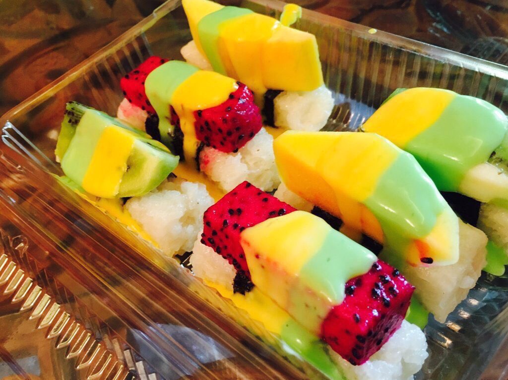 FoodPornMlaysia's tweet photo. Sushi pulut fruity 😋😍💕

Delivery area seremban &amp; senawang. 
whatsapp: 0143445422 https://t.co/8T1d46Gd4v