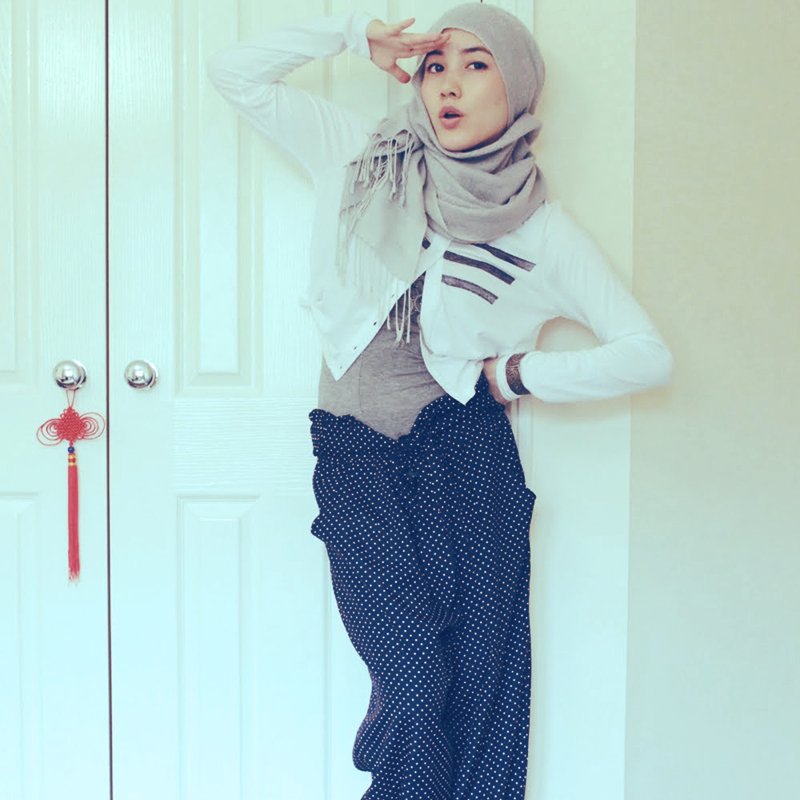 Cari tahu item hijab apa yang wajib kamu punya agar kamu makin kece! Klik bit.ly/itemHijab #MuslimarketBlog