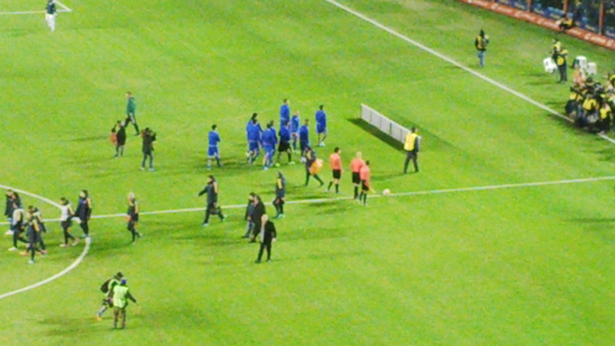 AniBosterisima's tweet photo. #NocheDeCopa #Bombonera #PaseASemis #BocaTeAmo https://t.co/jj6Kbfk2qm