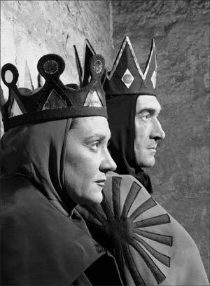 ladymacbeth92's tweet photo. #throwbackthursday to us ruling Scotland before we both died @THEBIGMAC123 https://t.co/5iuQI8SaVW