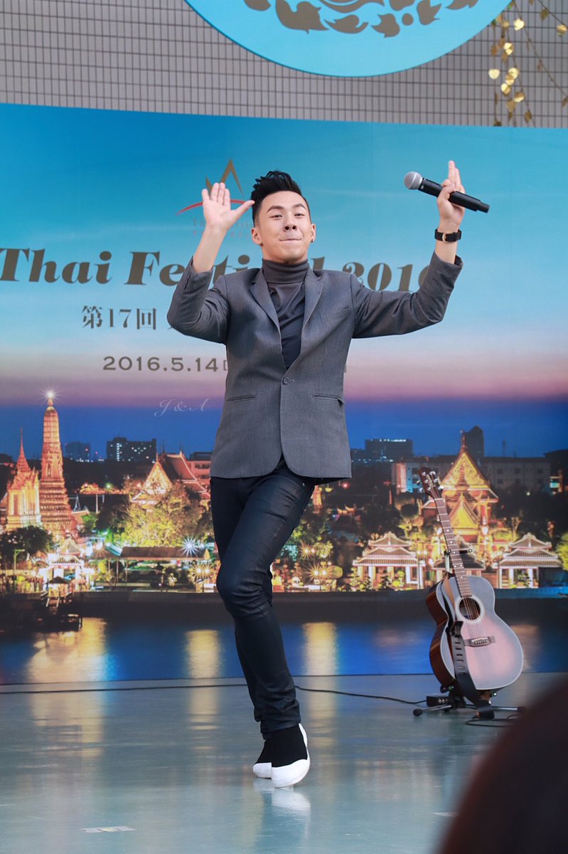 j_a_lovetum's tweet photo. #4โพดำ #4PDINTK #thaifestival2016 #4PodumInJapan2016 #ตั้มวราวุธ https://t.co/EJxpknvbsa