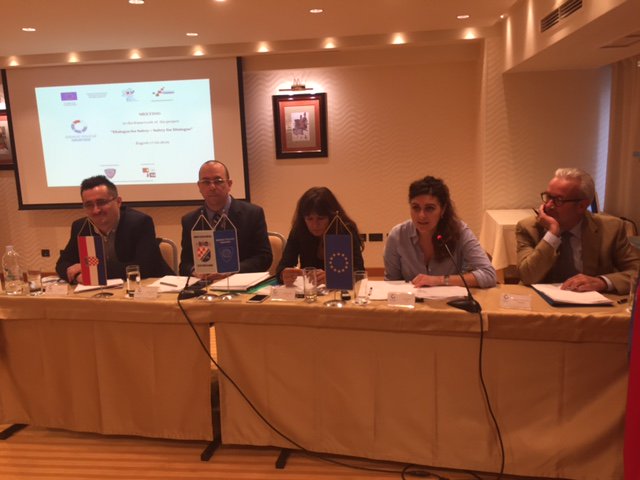 MngFund's tweet photo. Meeting with the Police Union of Croatia: an #ESFproject
"Dialogue for safety-safety for dialogue" https://t.co/b0hDB1MRhi