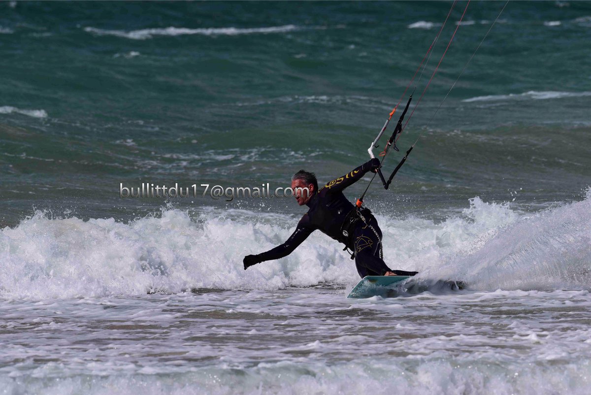 leupedu17's tweet photo. 29 avril 2016 #kitesurf #kite #iledeRé #RéIsland #LeLizay #LesPortesenRé #CharenteMaritime #sea https://t.co/SqN55XRkKX