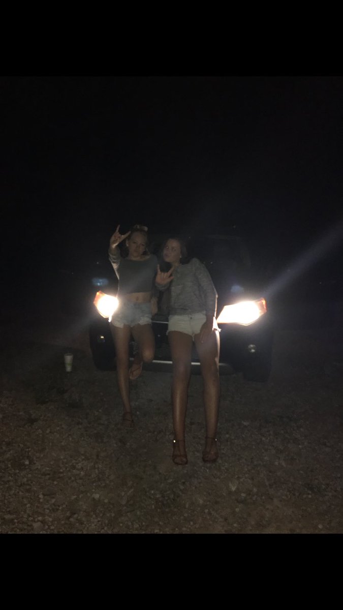 sammm_redddick's tweet photo. good vibes🤘🏼😈🌞 @brittneyrose25 #zummer16 https://t.co/W4UIBDbYL0