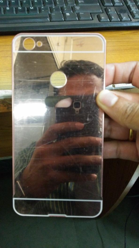 KunalMhetre's tweet photo. @Flipkart, is this a new mobile cover? #bilkuulaachanahi. I ordered black colour, received pink @_sachinbansal https://t.co/k1h4SmSlNx