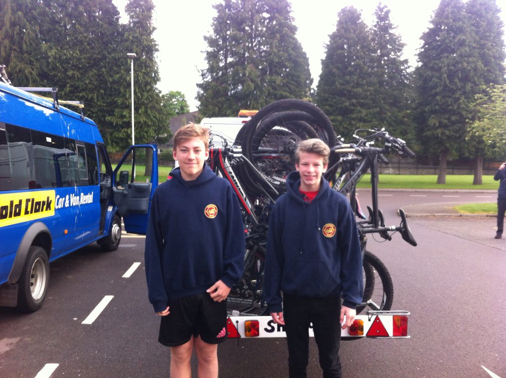 DeesideRugby's tweet image. U15/16 s Callum &amp;amp; Max of Banchory Academy up early for 560km Across Scotland trip for @FriendsofANCHOR @inspireptl