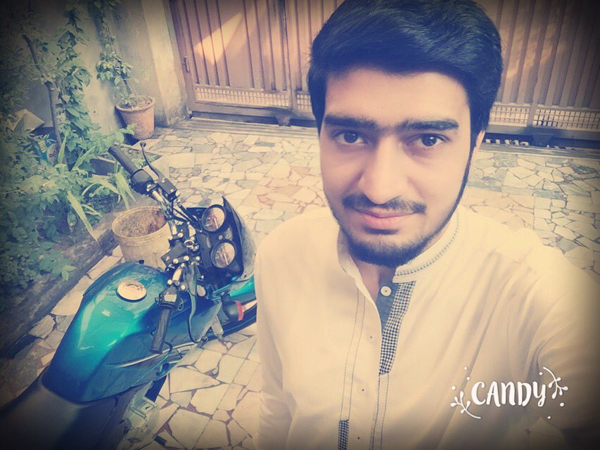 Anasnaeem7M's tweet photo. #jummahmubarak 😇 #ybr 🏍 #exam 📝📚#candycam 📷 #ChittiShalwarkameez ☺️❤️ https://t.co/or4RP1J3cW
