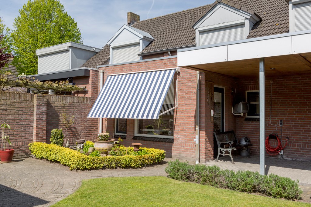 rinusvanhouts's tweet photo. Steenoven 20 Someren-Eind. Te koop. 219.000 euro K.K.
Info: Funda en Wijnen Vastgoed. https://t.co/t89V5LFSoI