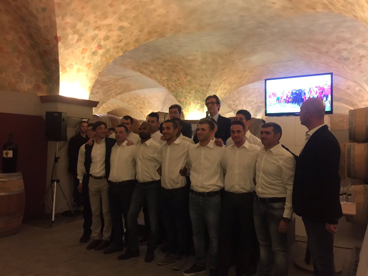 BeneRiz's tweet photo. Grazie a tutti i ragazzi di San Patrignano per averci regalato una serata indimenticabile #Kickoff2016FIGC https://t.co/xmHQ7CDBHb