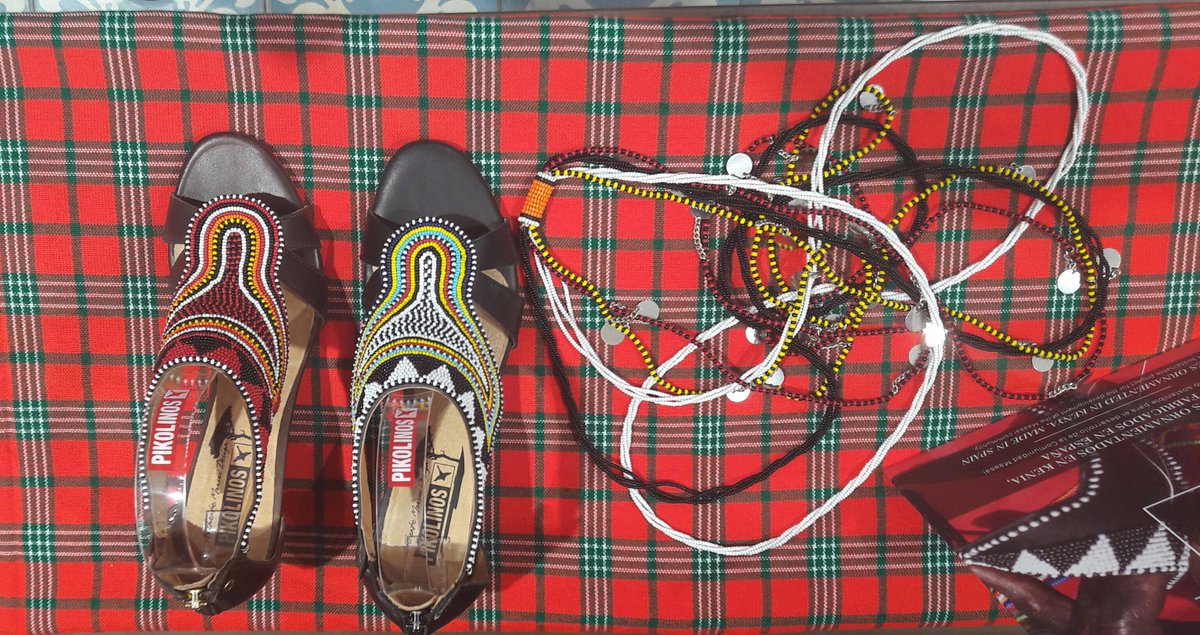 lifebloggerit's tweet image. #maasaiproject moda e sociale: donne #masai realizzano colorati sandali @Pikolinos_Shoes
lifeblogger.it/wp/maasai-piko…