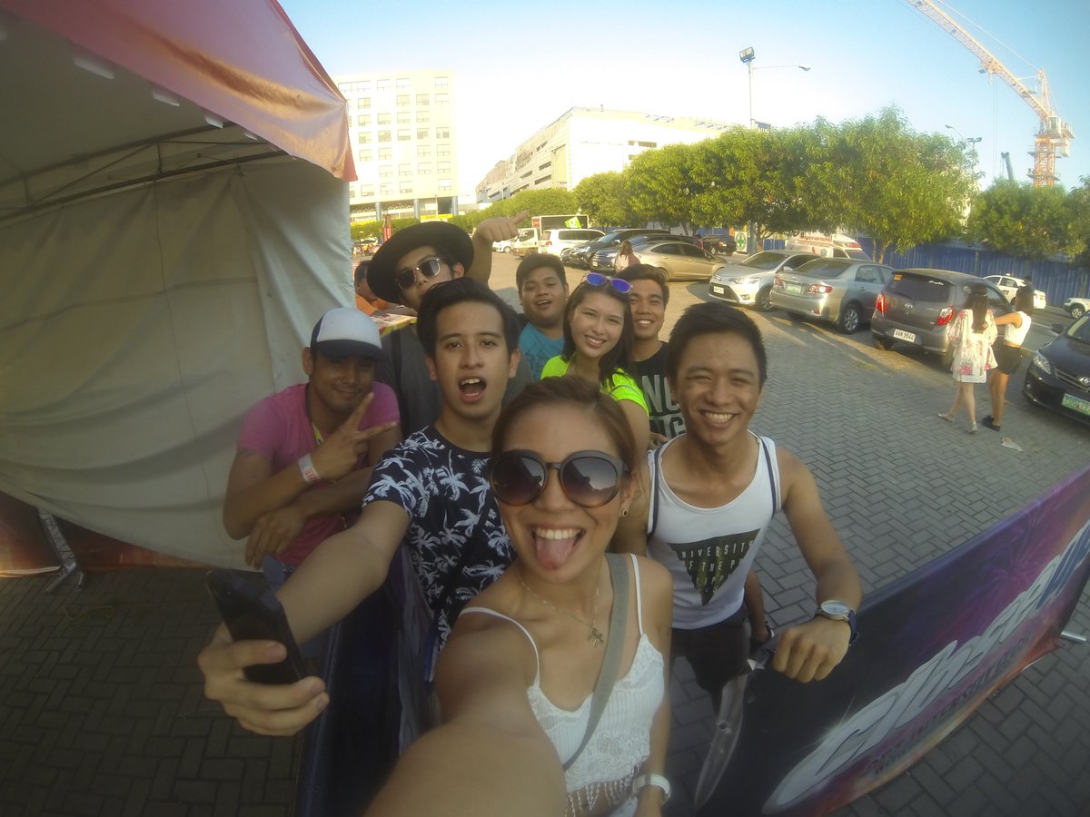 gabrielaltonaga's tweet photo. Last year photo!!! with #CloseupFreshCrew ♥ #CloseupForeverSummer #NowOrNever https://t.co/NsF42eS6YO